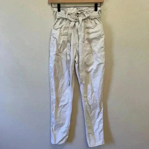 ABERCROMBIE AND FITCH Women’s Khaki Pants - Picture 1 of 5